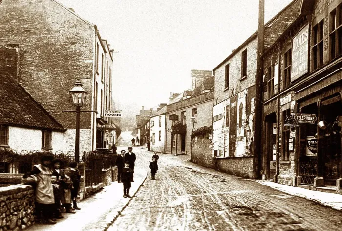 Framed Print : West Street, Banwell, early 1900s Framed Print : West Street, Banwell, early 1900s