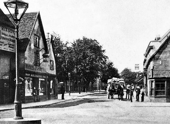 Framed Print : West Street Corner, Dunstabe early 1900's Framed Print : West Street Corner, Dunstabe early 1900's
