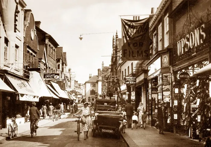 Framed Print : West Street and Middle Street, Horsham Framed Print : West Street and Middle Street, Horsham