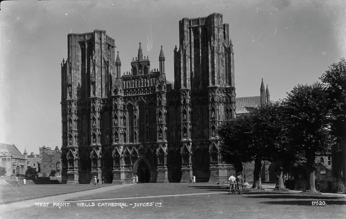 Framed Print : West Front of Wells Cathedral Framed Print : West Front of Wells Cathedral