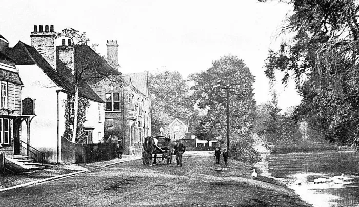 Framed Print : Westerham The Long Pond early 1900s Framed Print : Westerham The Long Pond early 1900s
