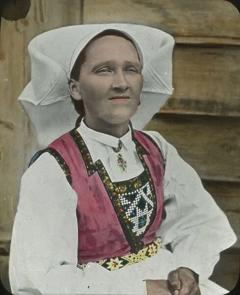 Western Norway - Married woman (- Hardangerfjord)