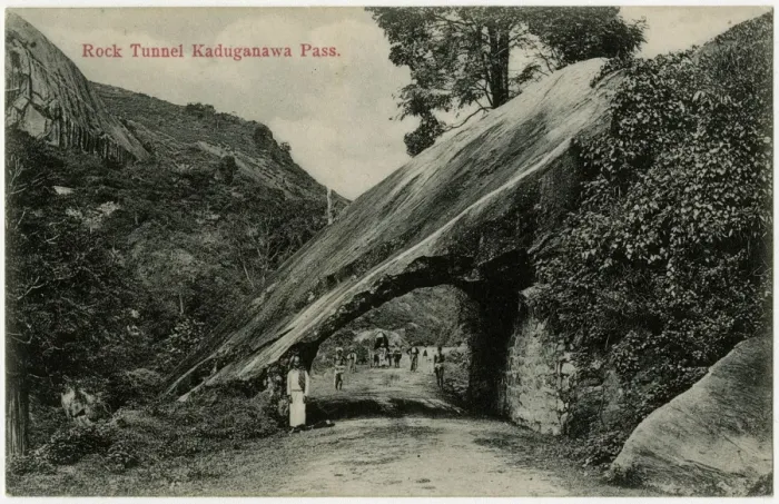 Framed Print : Western Province - Sri Lanka - Kaduganawa Pass Framed Print : Western Province - Sri Lanka - Kaduganawa Pass
