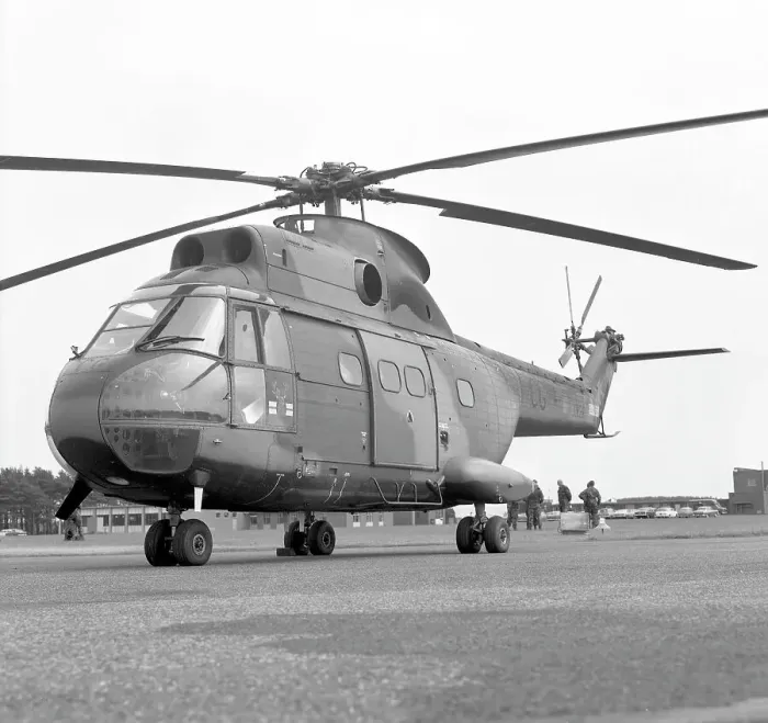 Framed Print : Westland-Aerospatiale Puma HC.1 XW210 - G Framed Print : Westland-Aerospatiale Puma HC.1 XW210 - G