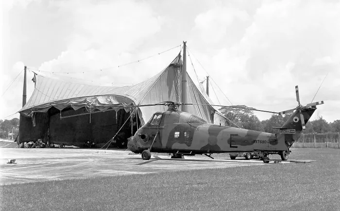 Framed Print : Westland Wessex HC. 2 XT680 E Framed Print : Westland Wessex HC. 2 XT680 E