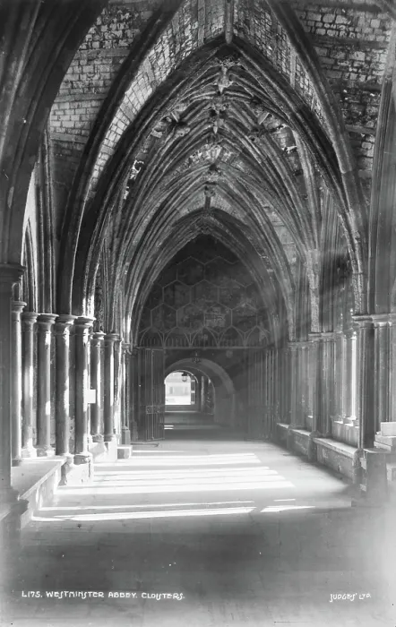 Framed Print : Westminster Abbey Cloisters Framed Print : Westminster Abbey Cloisters