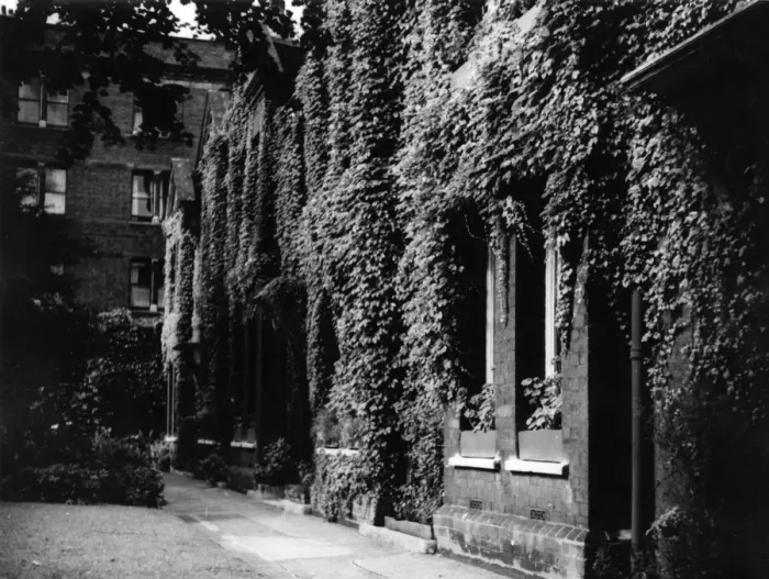 Framed Print : Westminster Almshouses Framed Print : Westminster Almshouses