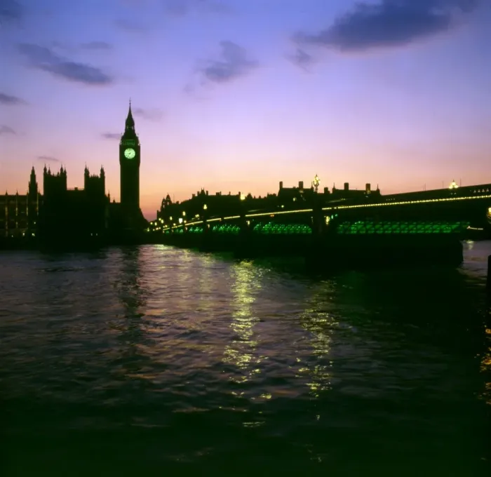 Framed Print : Westminster at Night Framed Print : Westminster at Night