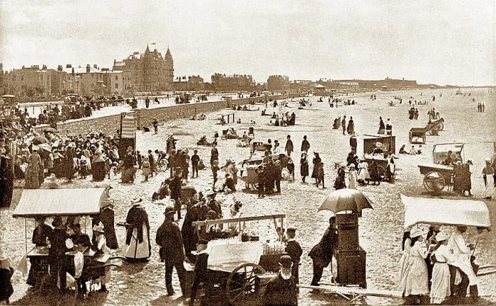 Framed Print : Weston-Super-Mare Beach early 1900s Framed Print : Weston-Super-Mare Beach early 1900s