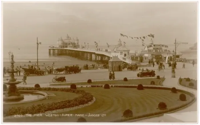 Framed Print : Weston-Super-Mare / C1914 Framed Print : Weston-Super-Mare / C1914