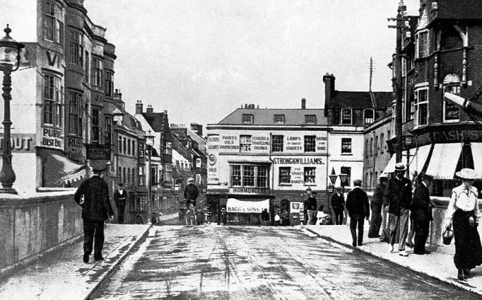 Framed Print : Weymouth Bridge early 1900s Framed Print : Weymouth Bridge early 1900s