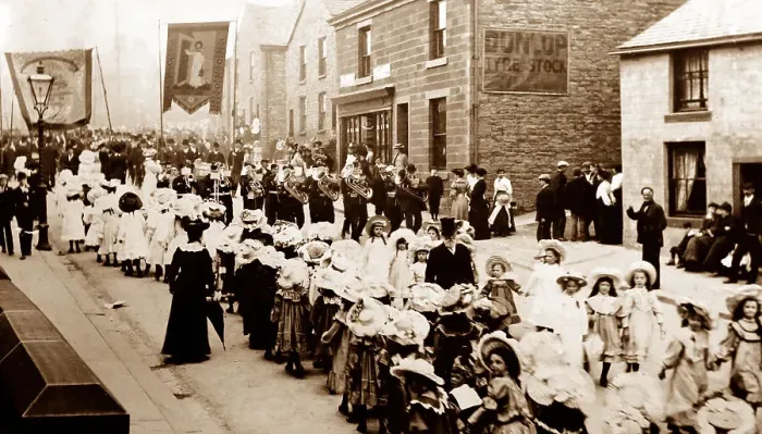Framed Print : Whit Monday procession, Padiham, Lancashire, early 1900s Framed Print : Whit Monday procession, Padiham, Lancashire, early 1900s