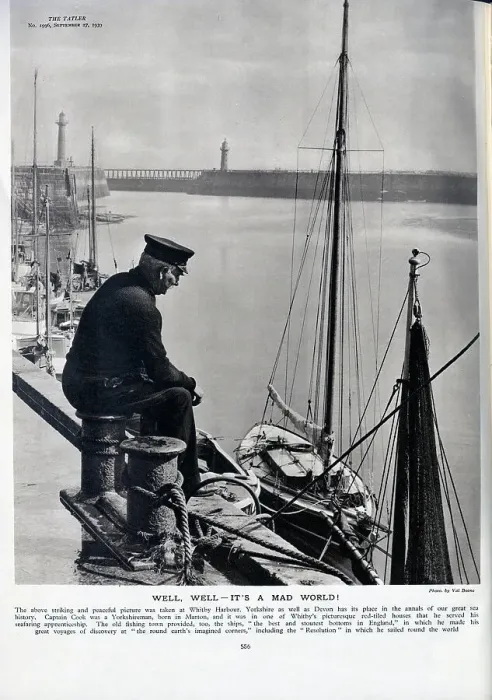 Framed Print : Whitby Harbour Framed Print : Whitby Harbour
