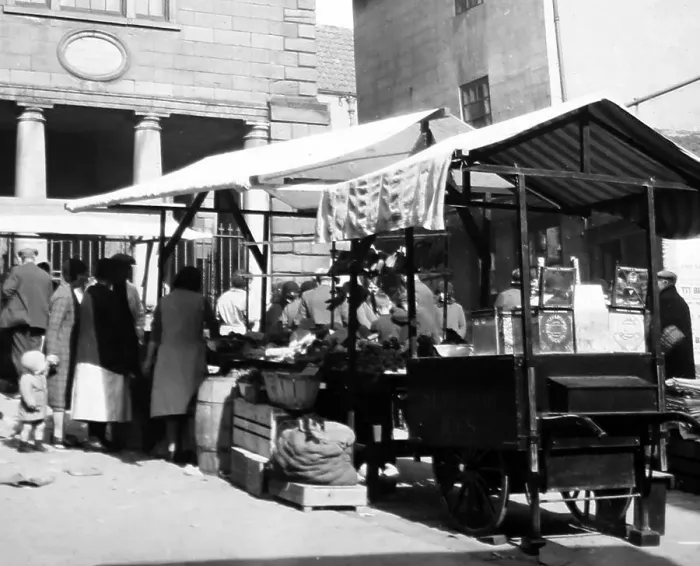 Framed Print : Whitby market, possibly 1920s Framed Print : Whitby market, possibly 1920s