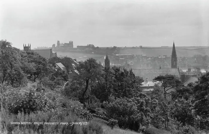 Framed Print : Whitby from Pannett Park Framed Print : Whitby from Pannett Park