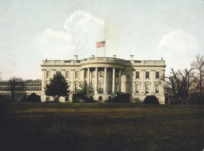 Framed Print : The White House, Washington, DC, south facade, with large co Framed Print : The White House, Washington, DC, south facade, with large co