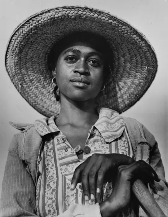 Framed Print : White Plains (vicinity), Georgia. Mrs. Leroy Dunn chopping c Framed Print : White Plains (vicinity), Georgia. Mrs. Leroy Dunn chopping c