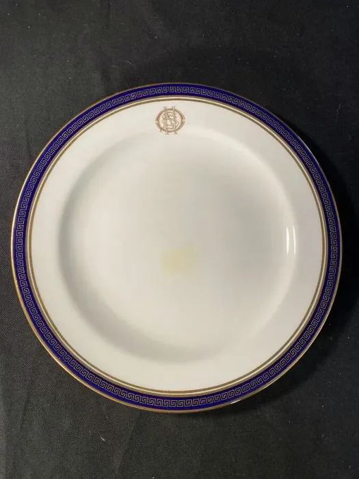 Framed Print : White Star Line - Copeland Spode blue and white dinner plate Framed Print : White Star Line - Copeland Spode blue and white dinner plate