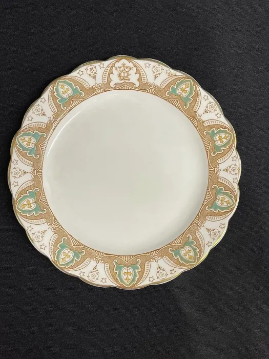 Framed Print : White Star Line, Gothic arch dinner plate with WSL initials