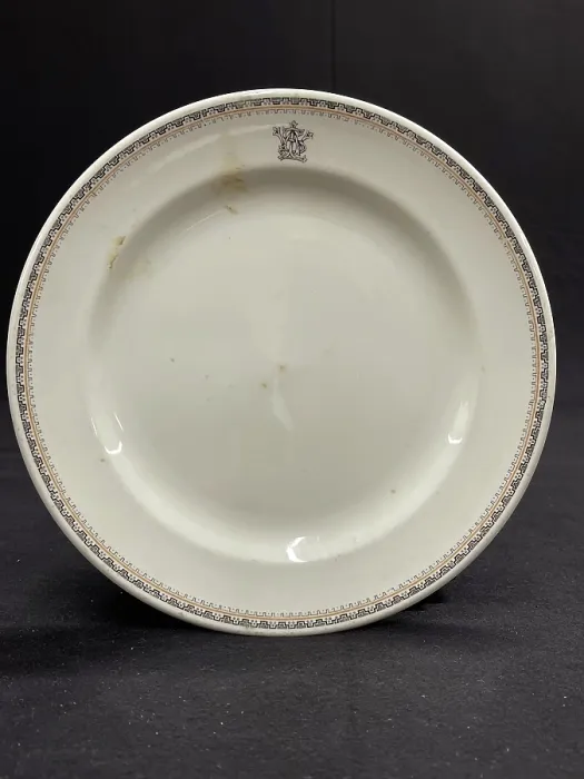 Framed Print : White Star Line, John Maddock and Sons, dinner plate Framed Print : White Star Line, John Maddock and Sons, dinner plate