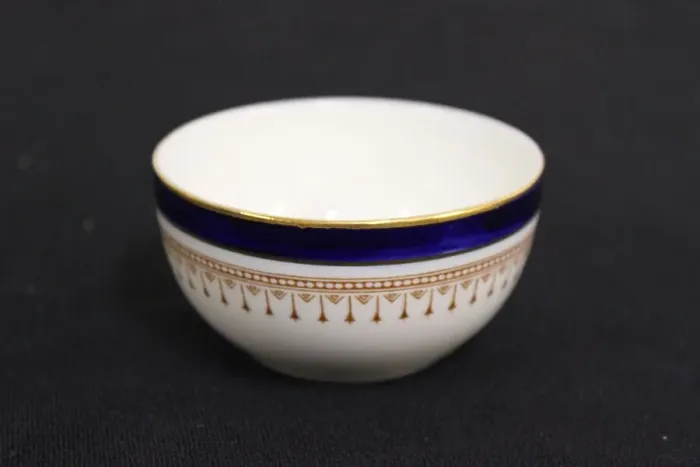 Framed Print : White Star Line - Minton First Class blue sugar bowl Framed Print : White Star Line - Minton First Class blue sugar bowl