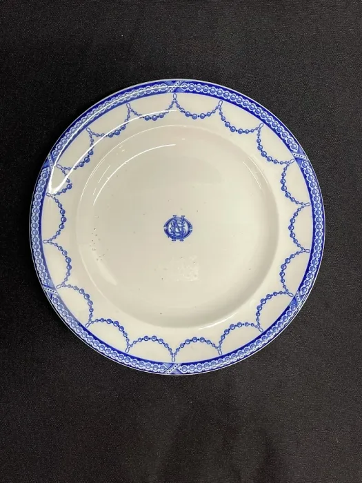 Framed Print : White Star Line, Stonier Copeland Bradford dinner plate Framed Print : White Star Line, Stonier Copeland Bradford dinner plate