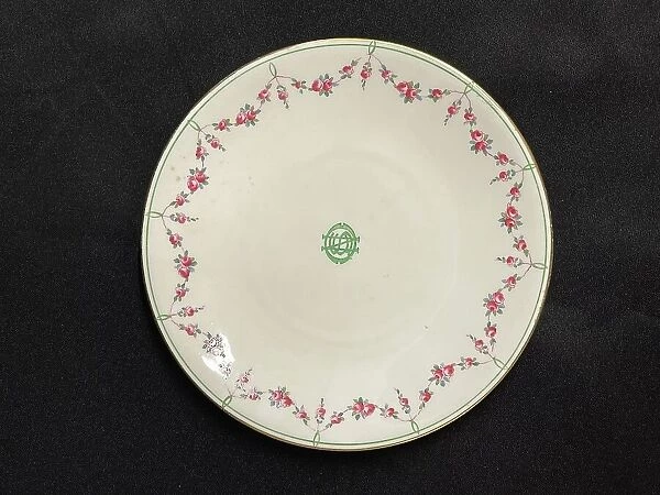 White Star Line, Stonier OSNC Rose pattern dinner plate