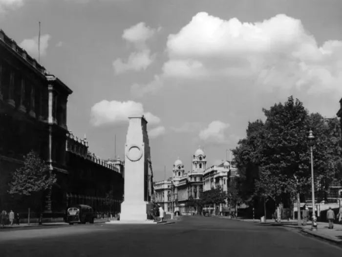 Framed Print : Whitehall and Cenotaph Framed Print : Whitehall and Cenotaph