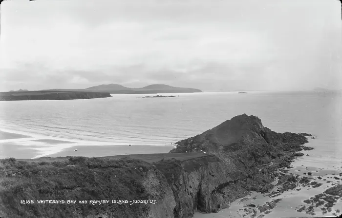 Framed Print : Whitesand Bay and Ramsey Island Framed Print : Whitesand Bay and Ramsey Island