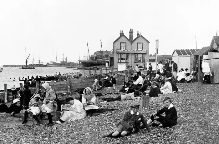 Framed Print : Whitstable Beach early 1900s