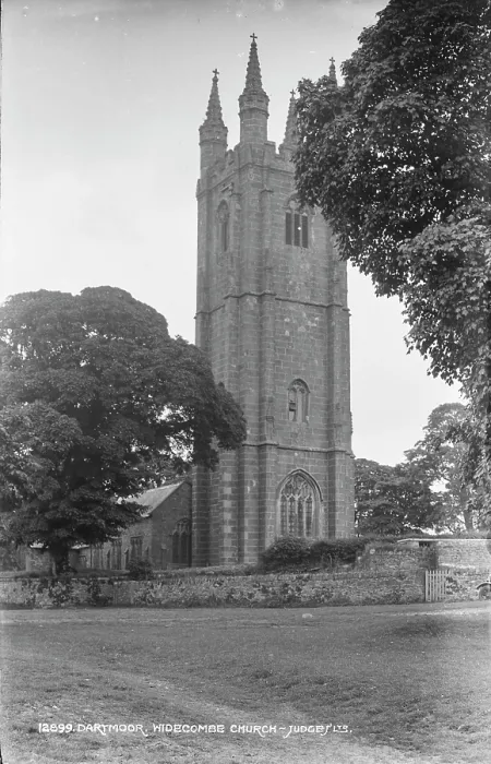 Framed Print : Widecombe Church in Dartmoor Framed Print : Widecombe Church in Dartmoor