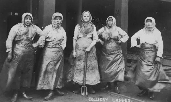 Framed Print : Wigan Colliery Lasses Framed Print : Wigan Colliery Lasses