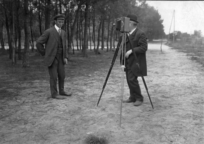 Framed Print : Wilbur Wright having his photograph taken Framed Print : Wilbur Wright having his photograph taken