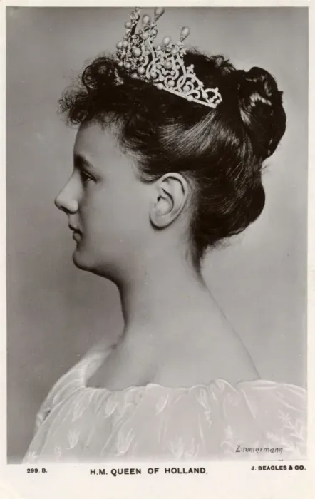 Framed Print : Wilhelmina, Queen of the Netherlands Framed Print : Wilhelmina, Queen of the Netherlands