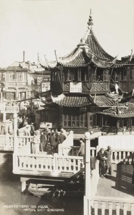 Framed Print : The Willow Pattern Tea House, Shanghai, China Framed Print : The Willow Pattern Tea House, Shanghai, China