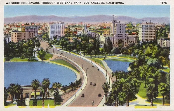 Framed Print : Wilshire Boulevard, Los Angeles, California, USA Framed Print : Wilshire Boulevard, Los Angeles, California, USA