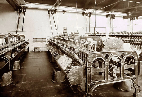 Winding frame in a woollen mill in Bradford