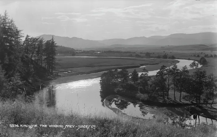 Framed Print : The Winding Spey Framed Print : The Winding Spey