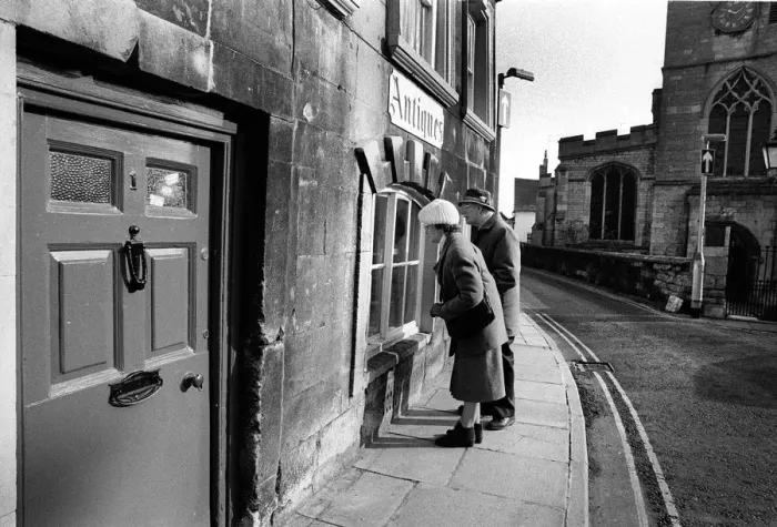 Framed Print : Window shopping, Stamford, Lincolnshire - 2 Framed Print : Window shopping, Stamford, Lincolnshire - 2