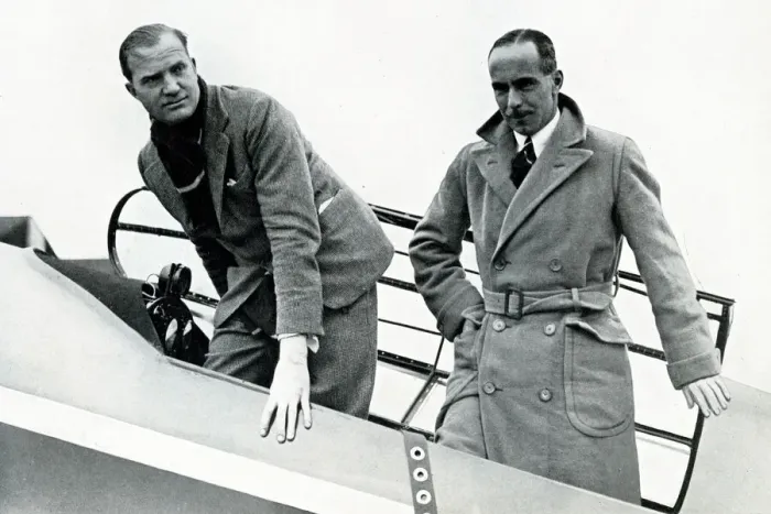 Framed Print : Winners of the England-Australia air race 1934 Framed Print : Winners of the England-Australia air race 1934