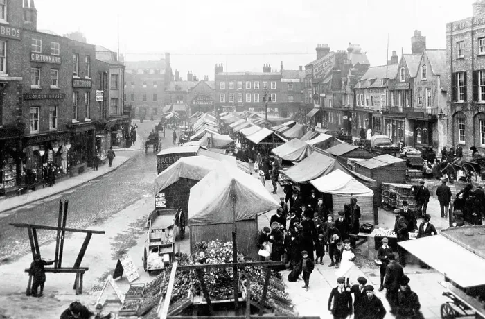 Framed Print : Wisbech Market early 1900s Framed Print : Wisbech Market early 1900s