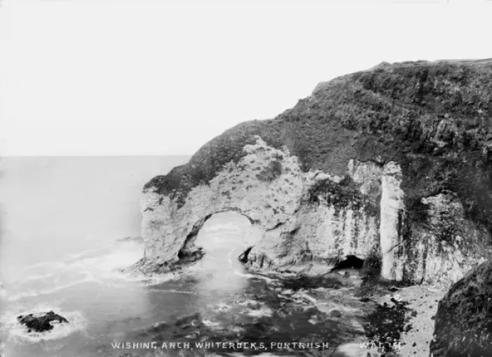 Framed Print : Wishing Arch, Whiterocks, Portrush Framed Print : Wishing Arch, Whiterocks, Portrush