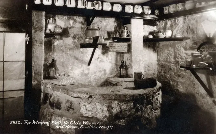 Framed Print : Wishing Well, Ye Olde Weavers Tea House, Southborough, Kent Framed Print : Wishing Well, Ye Olde Weavers Tea House, Southborough, Kent