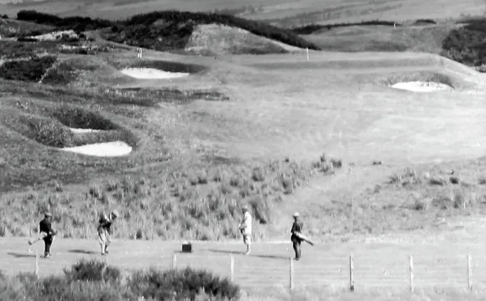 Framed Print : The Witches Bowster, 5th hole of Queen's Course, Gleneagles Framed Print : The Witches Bowster, 5th hole of Queen's Course, Gleneagles