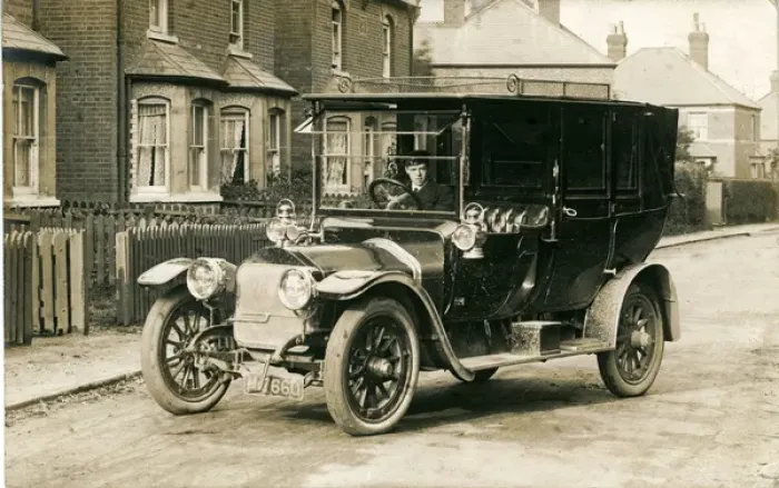 Framed Print : Wolseley Vintage Limousine / Car, England Framed Print : Wolseley Vintage Limousine / Car, England