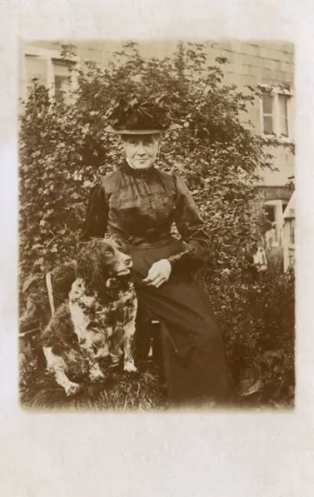 Framed Print : Woman with Cocker Spaniel Framed Print : Woman with Cocker Spaniel