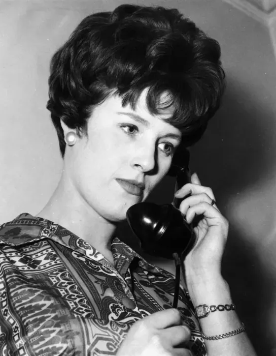 Framed Print : WOMAN ON THE PHONE Framed Print : WOMAN ON THE PHONE