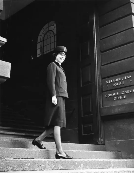 Framed Print : Woman police officer in new Hartnell uniform, London Framed Print : Woman police officer in new Hartnell uniform, London