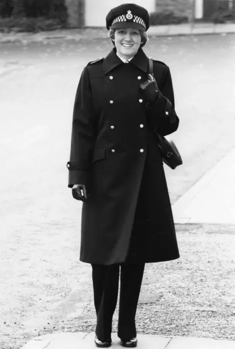 Framed Print : Woman police officer in updated uniform, London Framed Print : Woman police officer in updated uniform, London