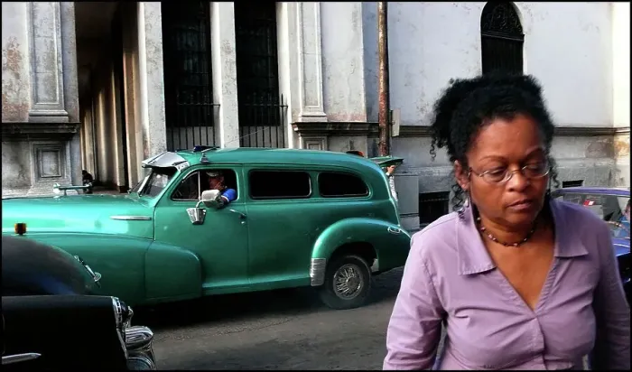 Framed Print : Woman in street, Havana, Cuba Framed Print : Woman in street, Havana, Cuba